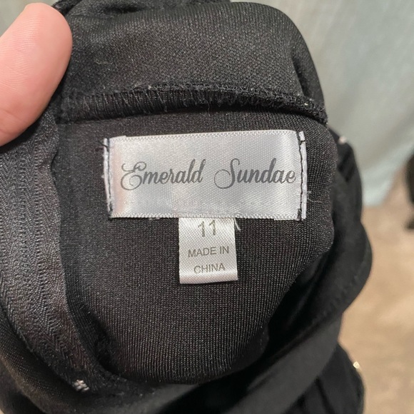 Size 11 Emerald Sundae black and gold dress - Picture 5 of 5